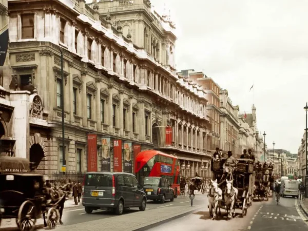 Working animals at Piccadilly Circus, London